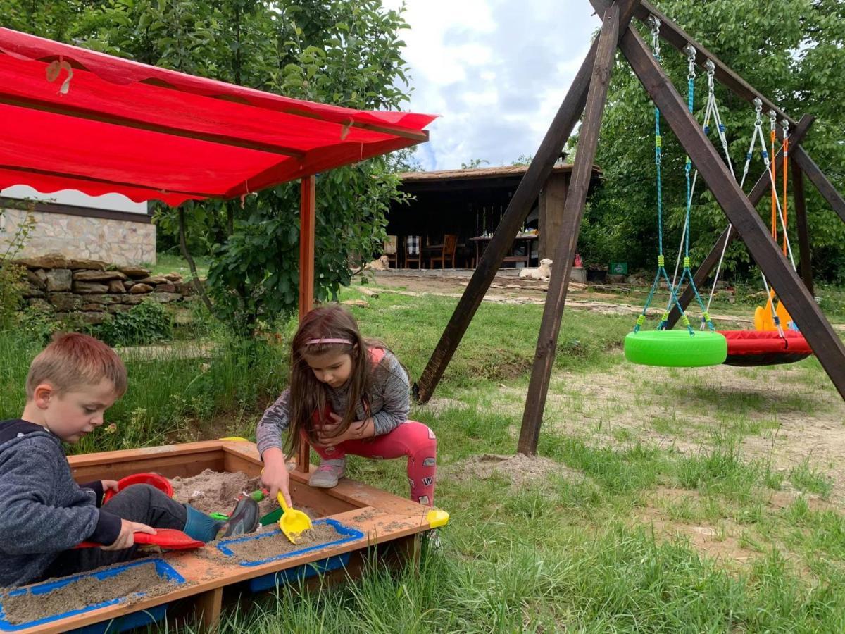 Villa The Legends , Art & Forest à Gabrovo Extérieur photo